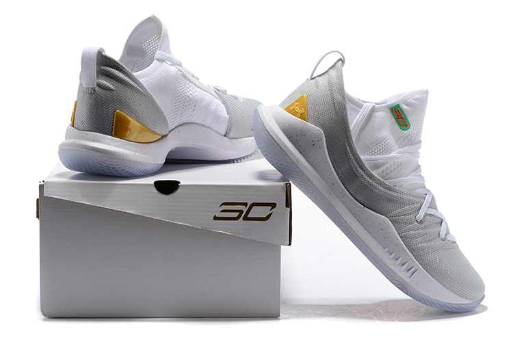 curry 5 men